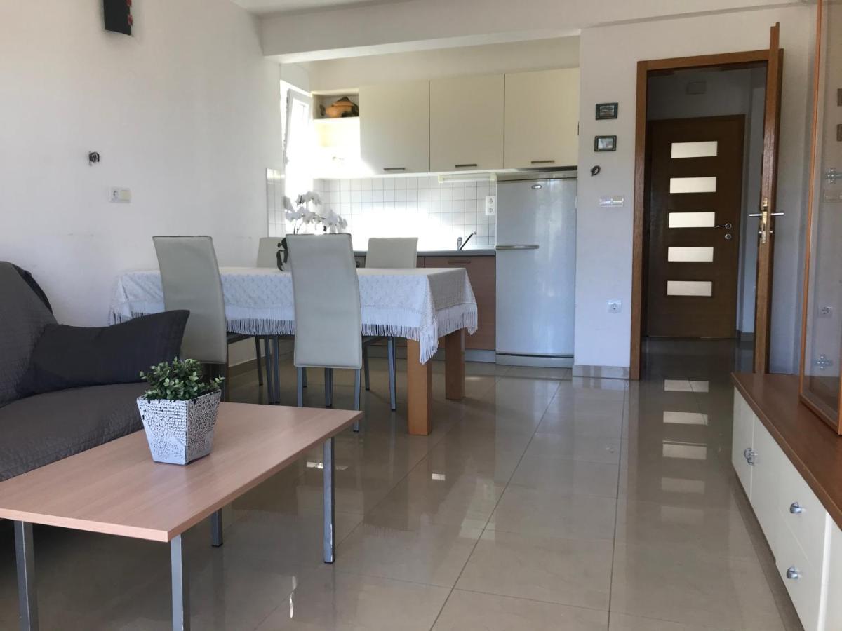 Apartments Marta Дуче Екстер'єр фото