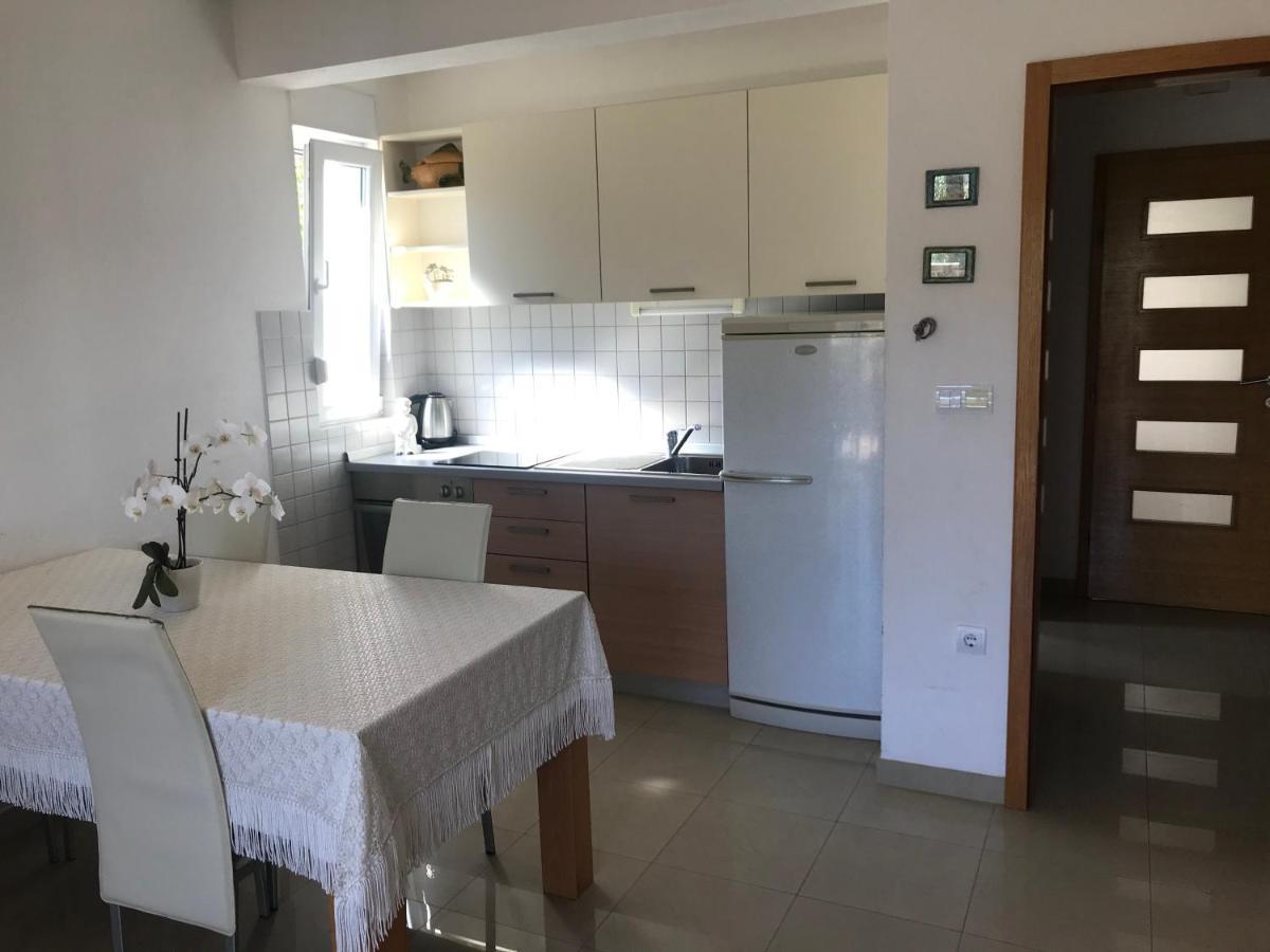 Apartments Marta Дуче Екстер'єр фото
