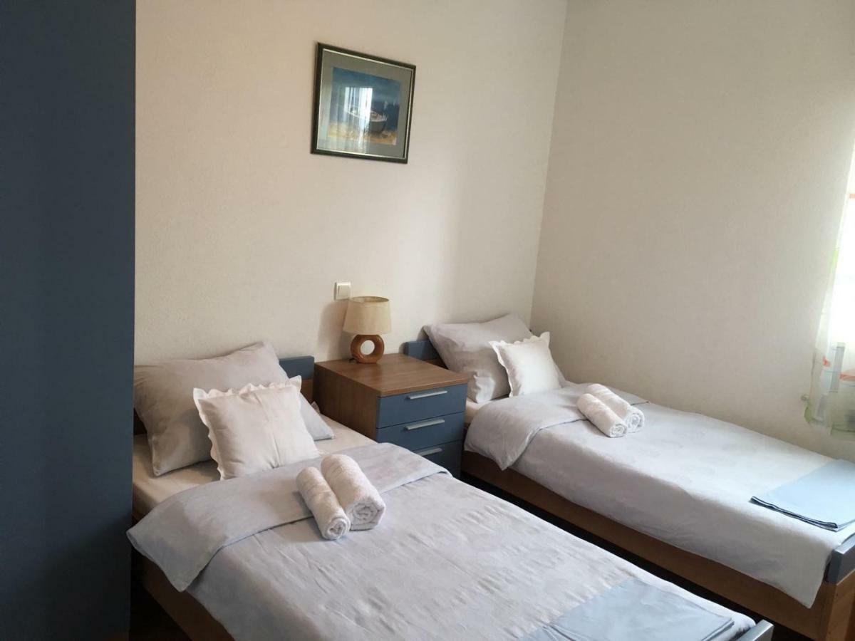 Apartments Marta Дуче Екстер'єр фото
