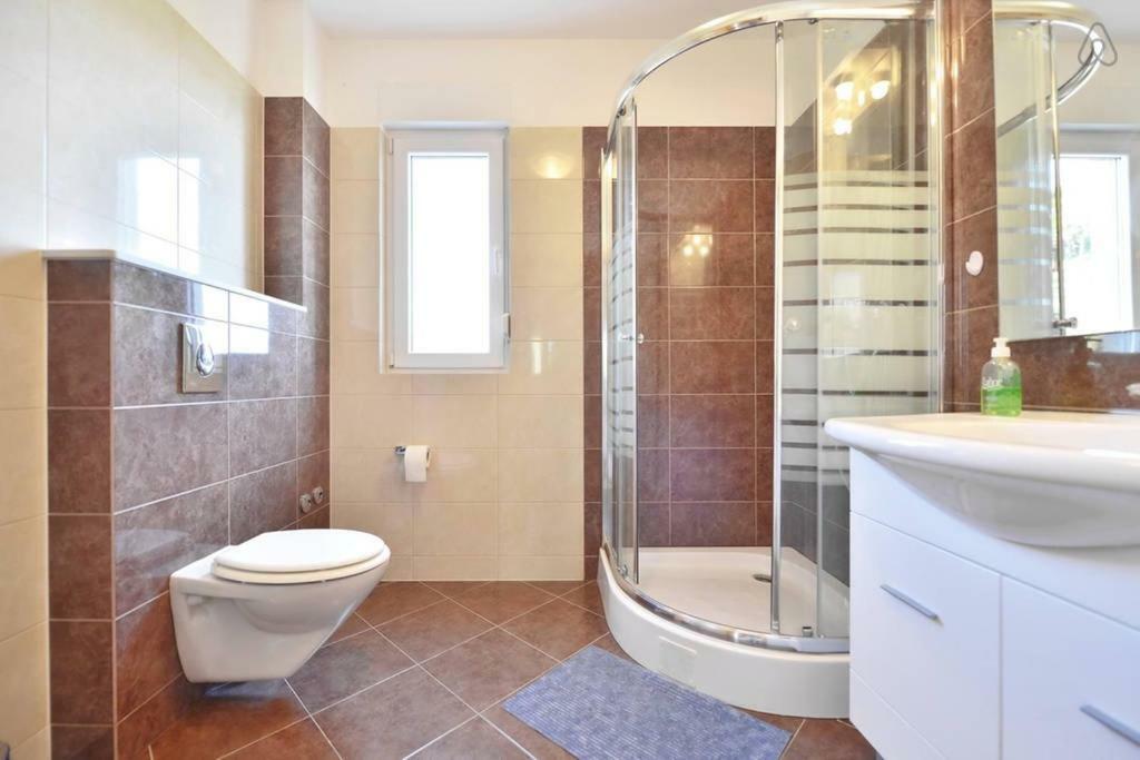 Apartments Marta Дуче Екстер'єр фото